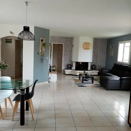 Le Chene Blanc Bed & Breakfast